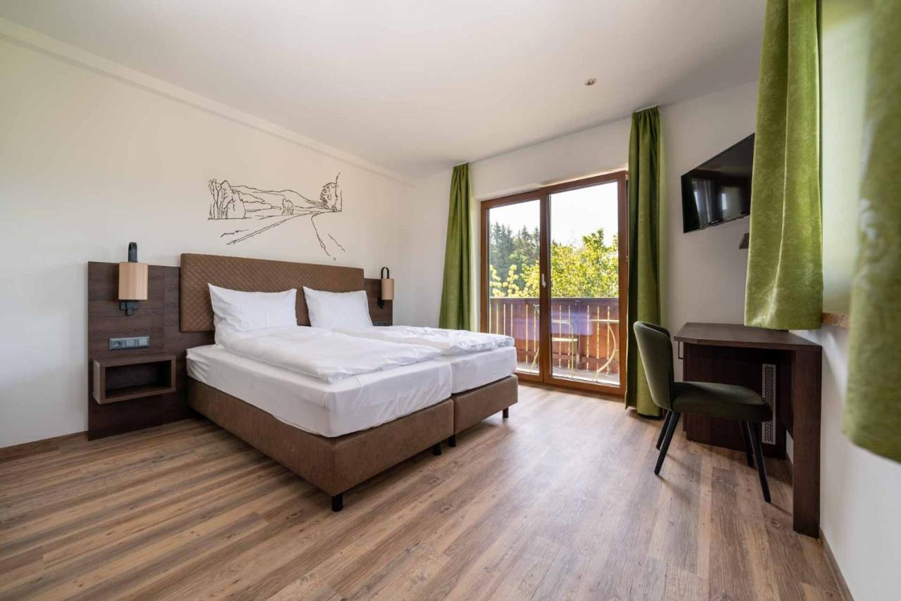 Gasthaus Hotel Beim Erich Oberhofen am Irrsee المظهر الخارجي الصورة