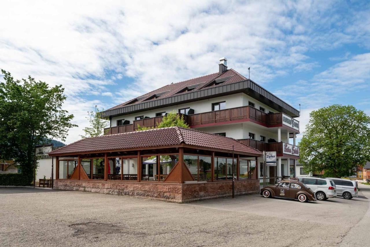 Gasthaus Hotel Beim Erich Oberhofen am Irrsee المظهر الخارجي الصورة